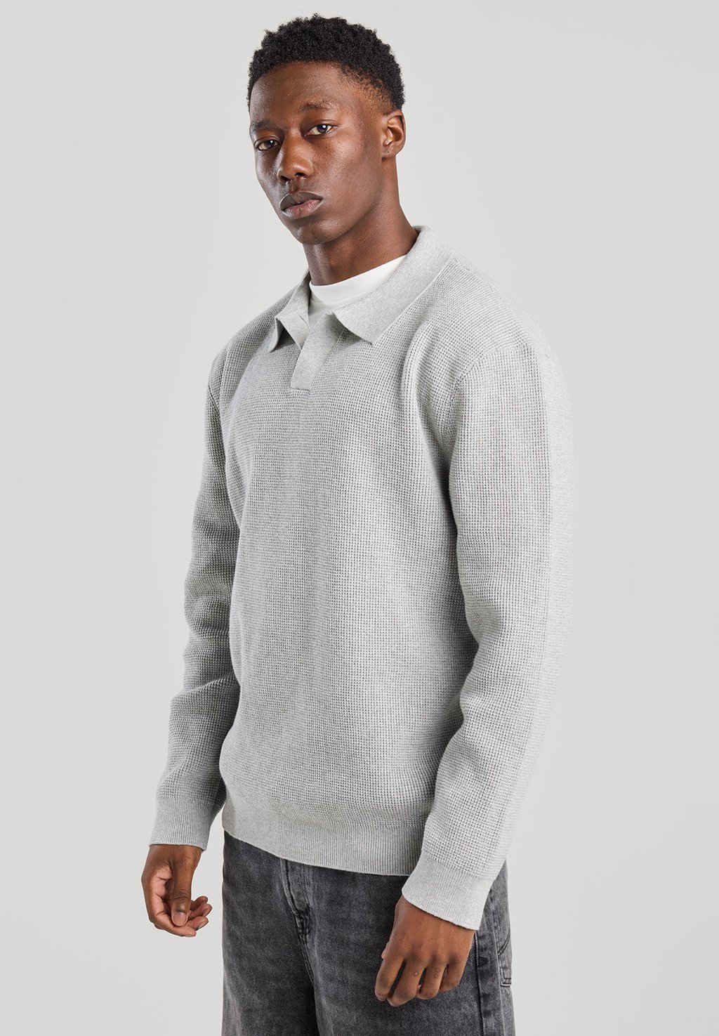 

Свитер KREST America Today, светло-серый