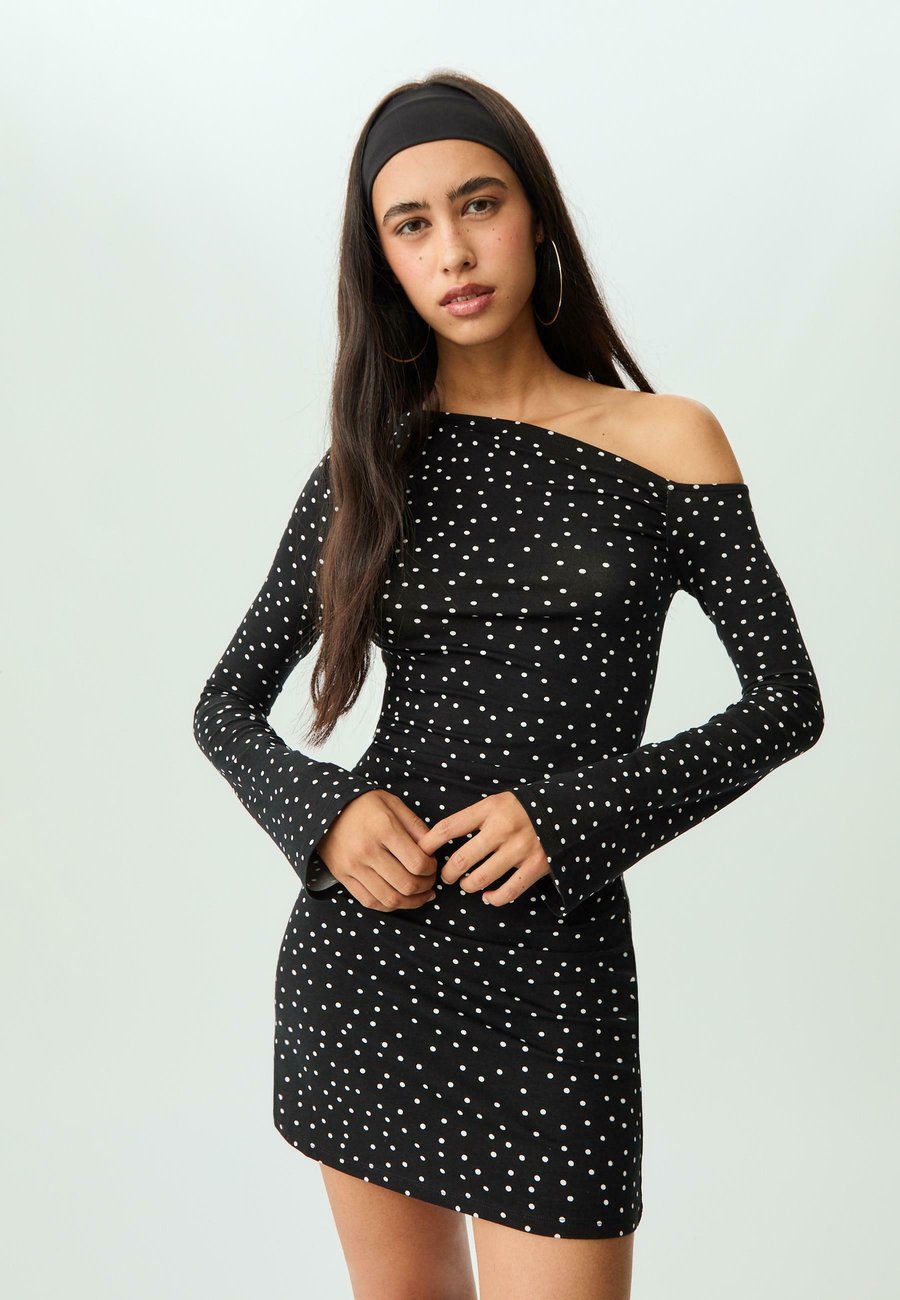 

Платье Stradivarius SHORT POLKA DOT, Mottled Grey