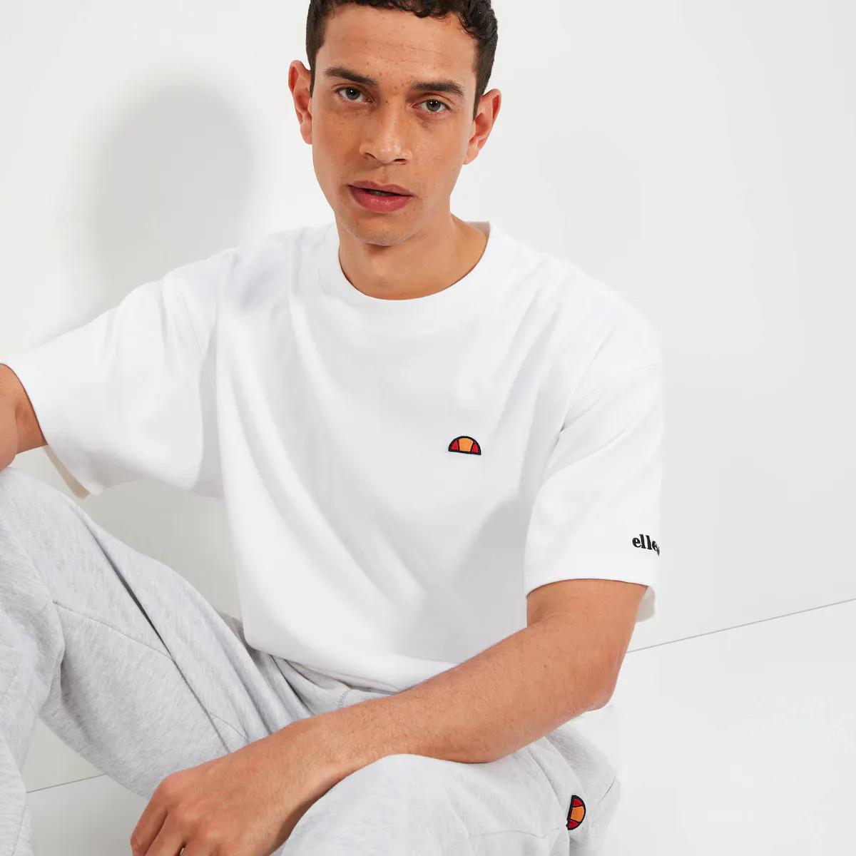 

Balatro Ellesse Мужская футболка, белый