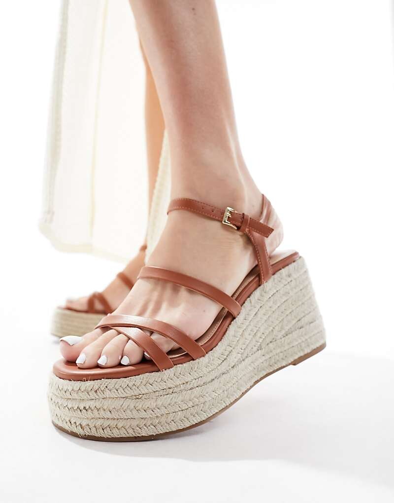 

Exclusive schuh - Vienna - Эспадрильи на танкетке и коричневых ремешках