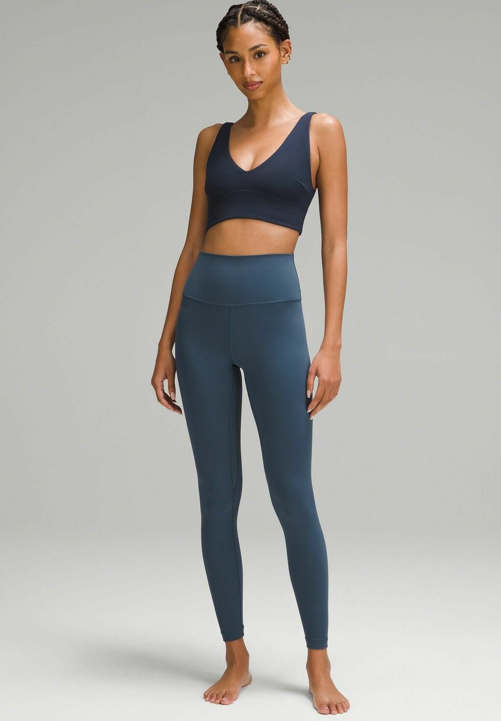 

Спортивный бюстгальтер ALIGN™ V-NECK lululemon, темно-синий
