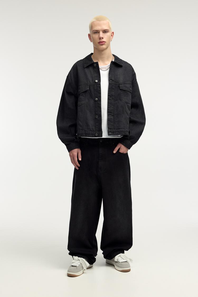 

Очень мешковатые джинсы с потертой отделкой Pull And Bear, черный