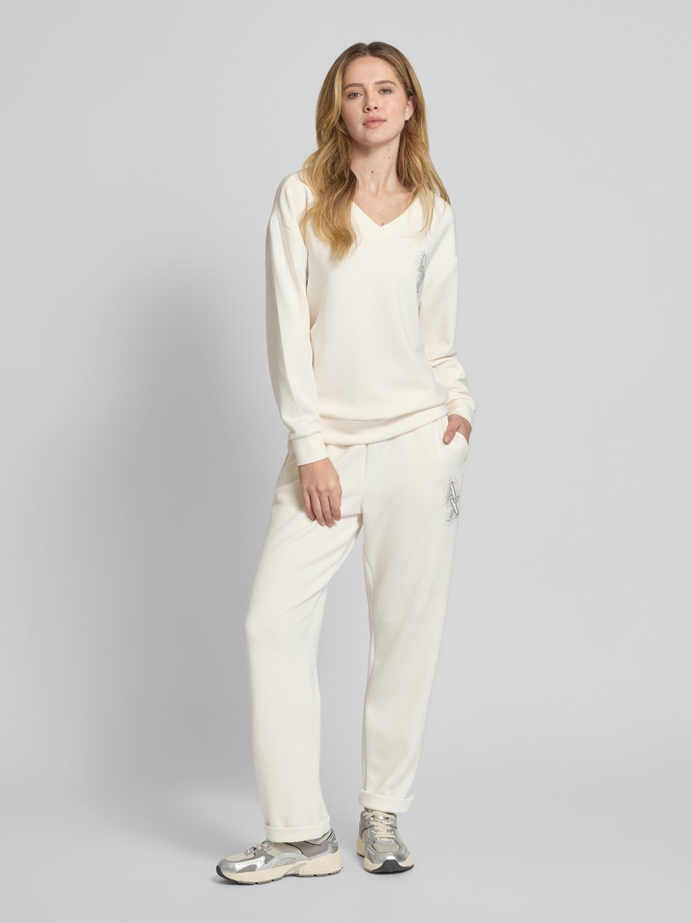 

Толстовка оверсайз с этикеткой ARMANI EXCHANGE, кремовый