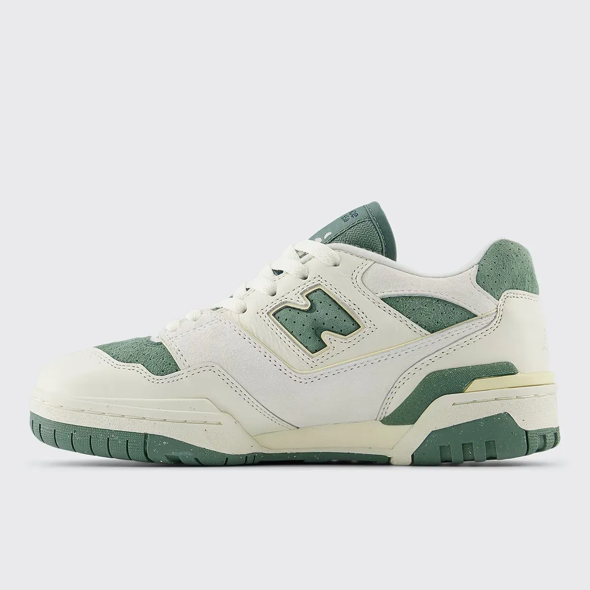 Женские повседневные кроссовки New Balance BBW550PE, белый/зеленый — фото 4