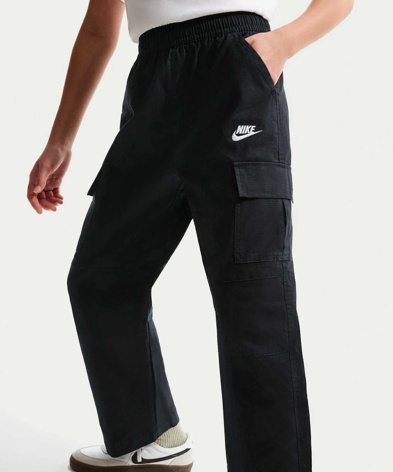 Детские тканые брюки-карго Nike Sportswear Club / Детские тканые брюки-карго Nike Sportswear Club IF2825-010, черные — фото 3