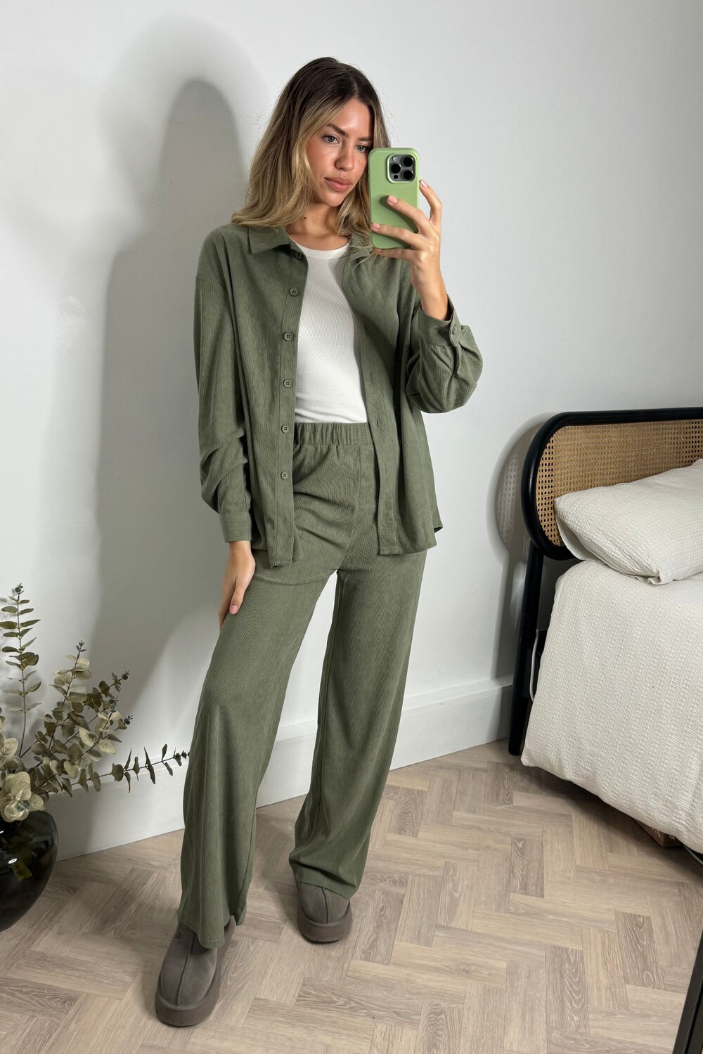 

Вельветовые брюки Lottie Style Cheat, зеленый