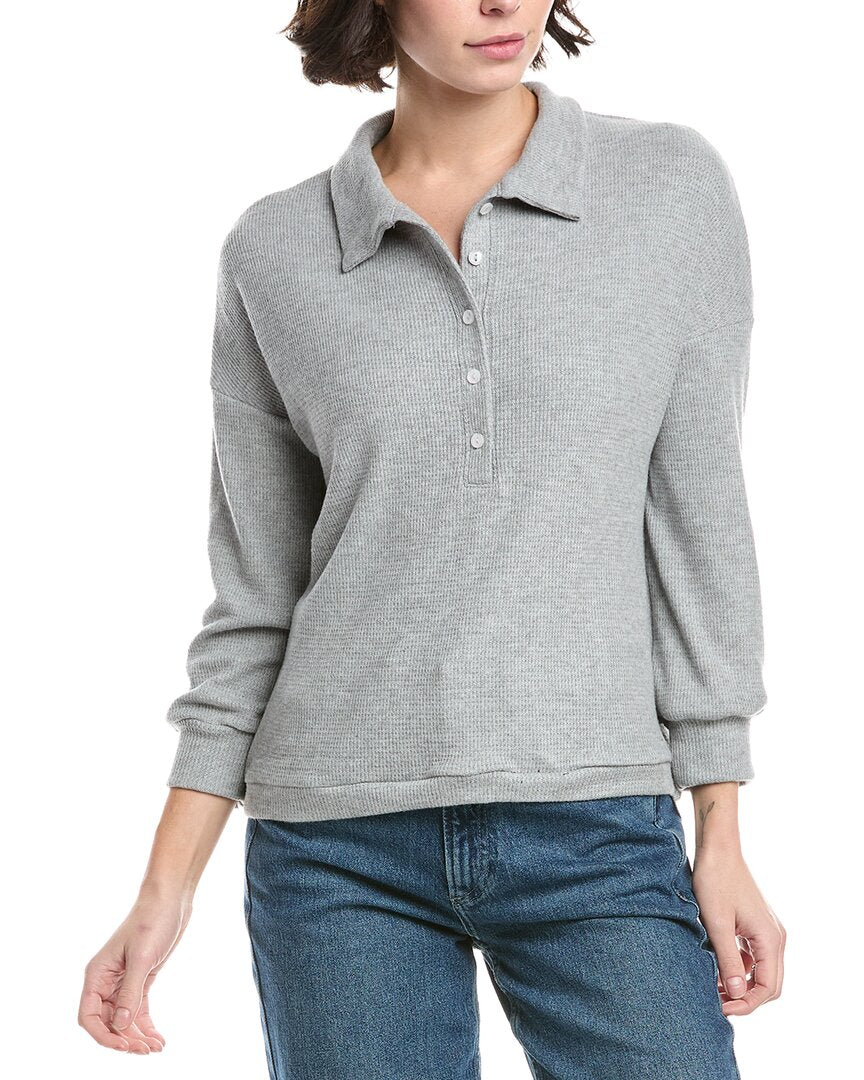 

Красный топ в вафельную вязку от Red Haute