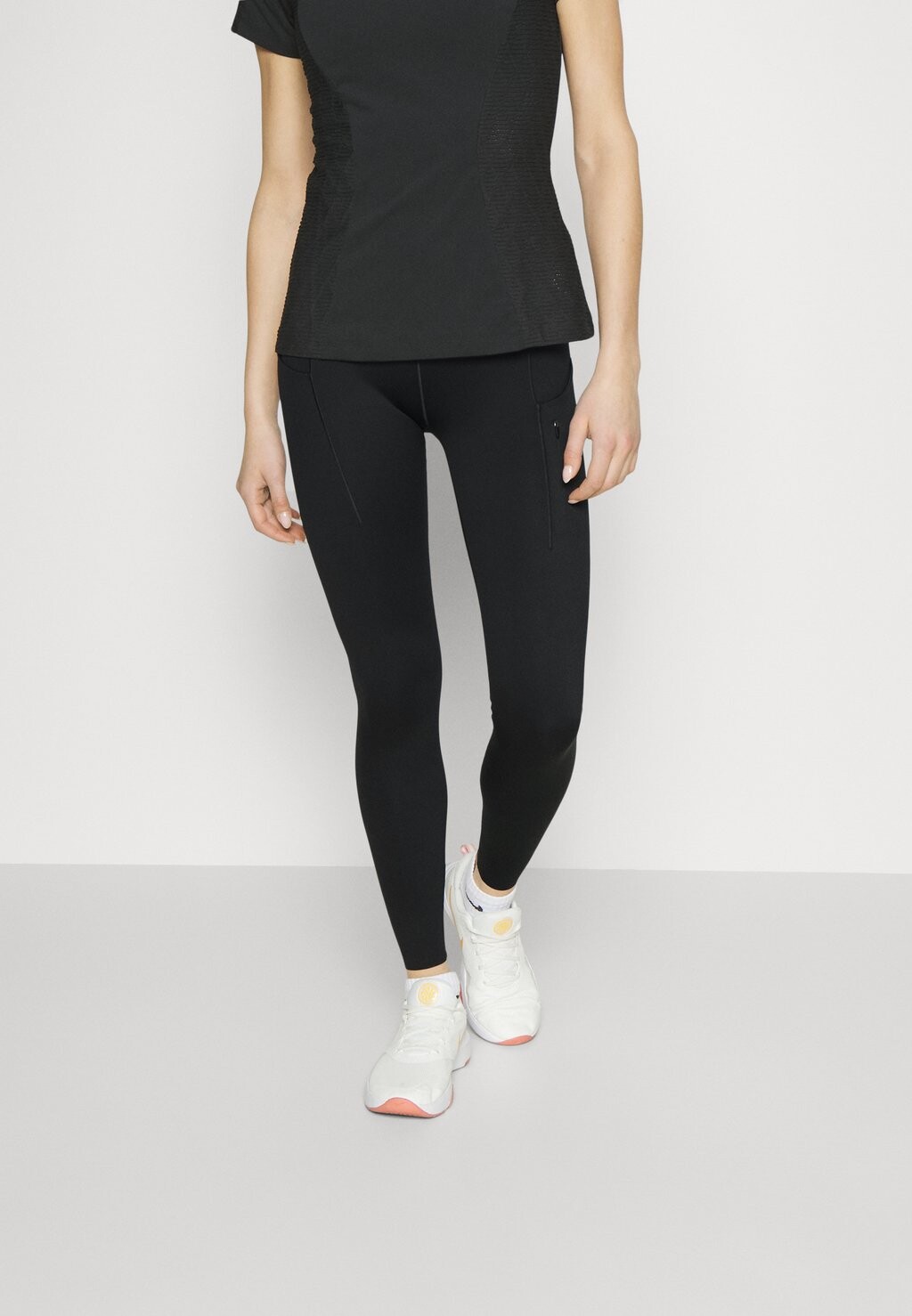 

Леггинсы Nike, черный