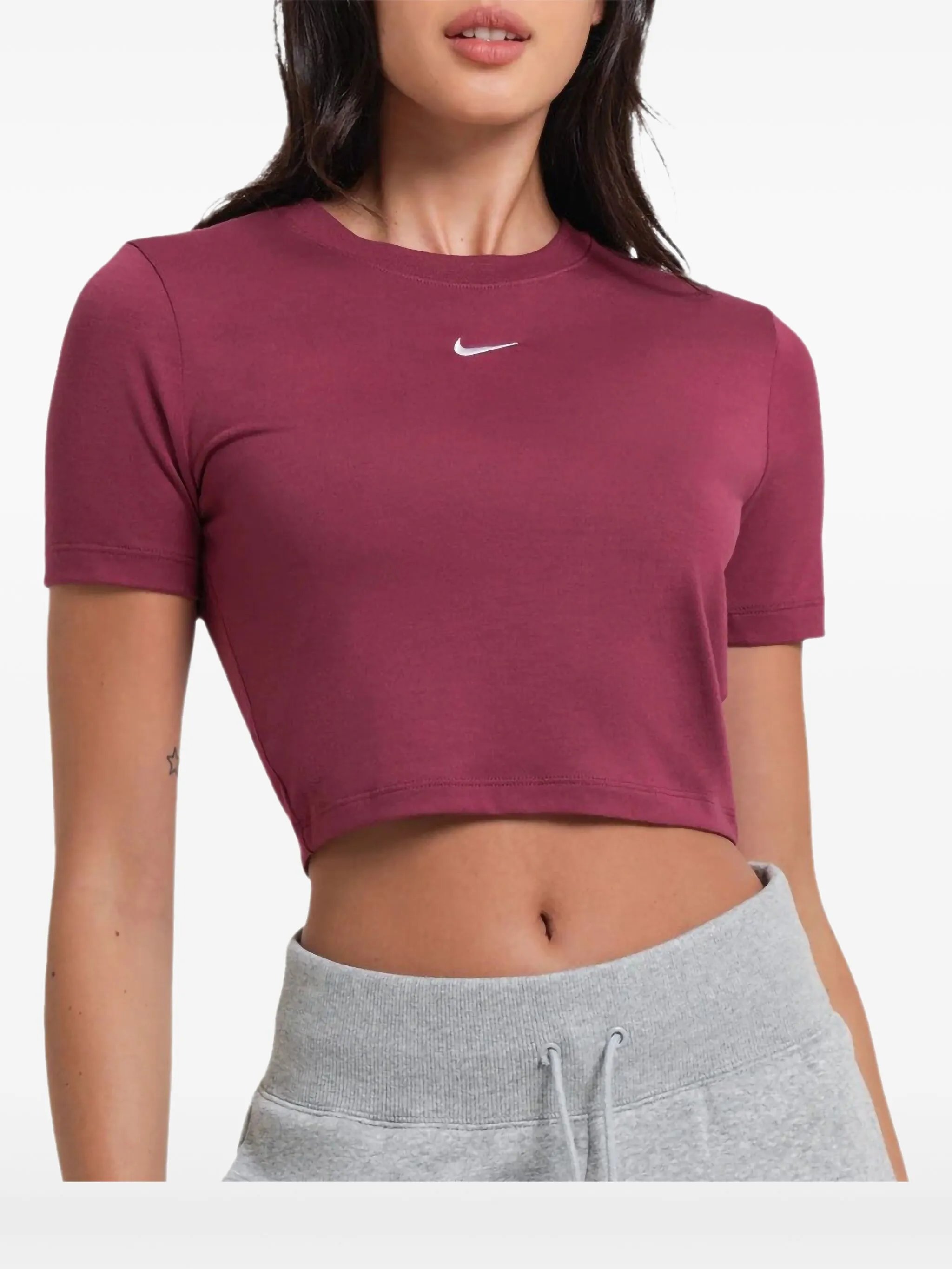 

Укороченная футболка Sportswear Rosewood Nike, розовый