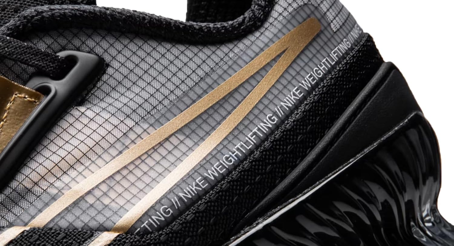 

Мужские футбольные бутсы Nike, Black/Metalic Gold