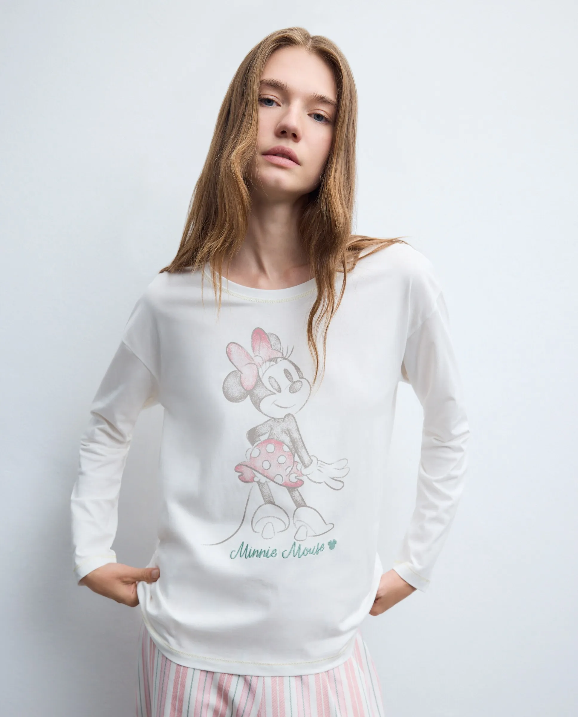 

Женская пижамная футболка с длинным рукавом Minnie Easy Wear, белый