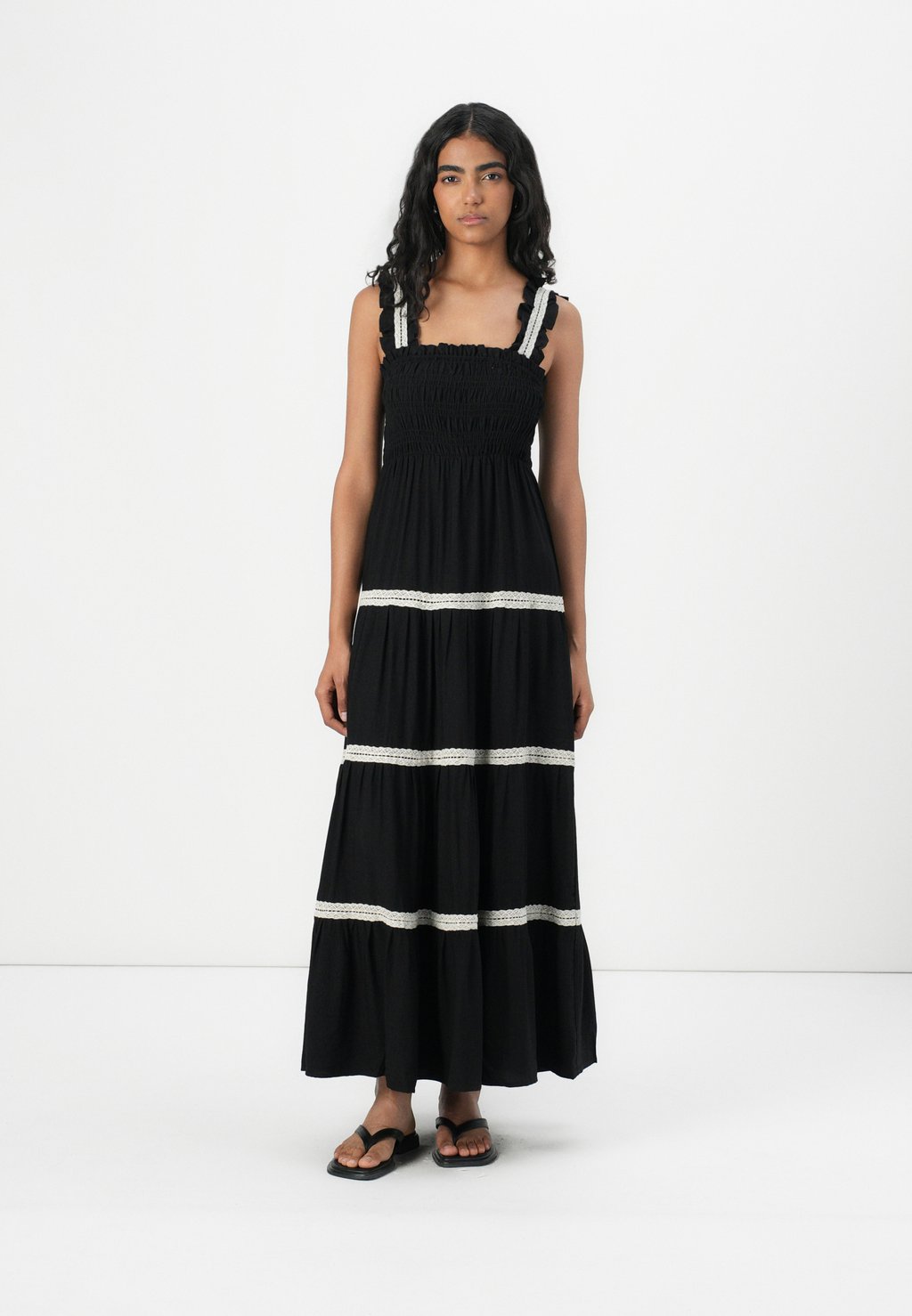 

Повседневное платье TAX STRAP LONG DRESS YAS, черный