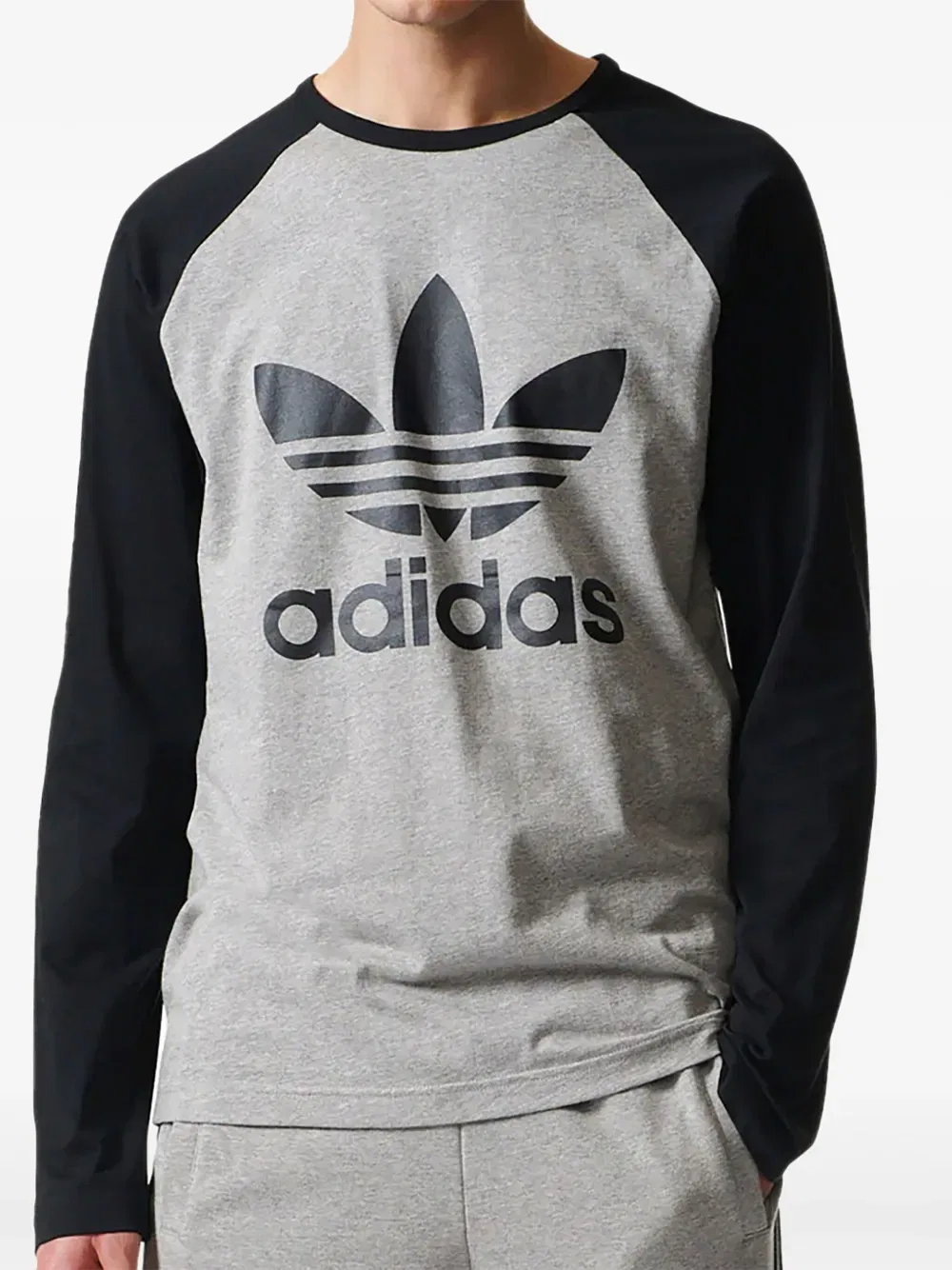 Футболка Stadium Trefoil "средне-серый меланж / черный" Adidas