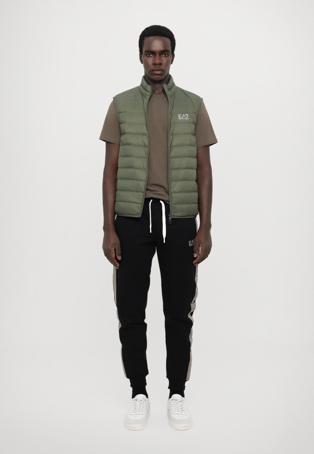 

Спортивные брюки PANTALONI EA7 Emporio Armani, черный