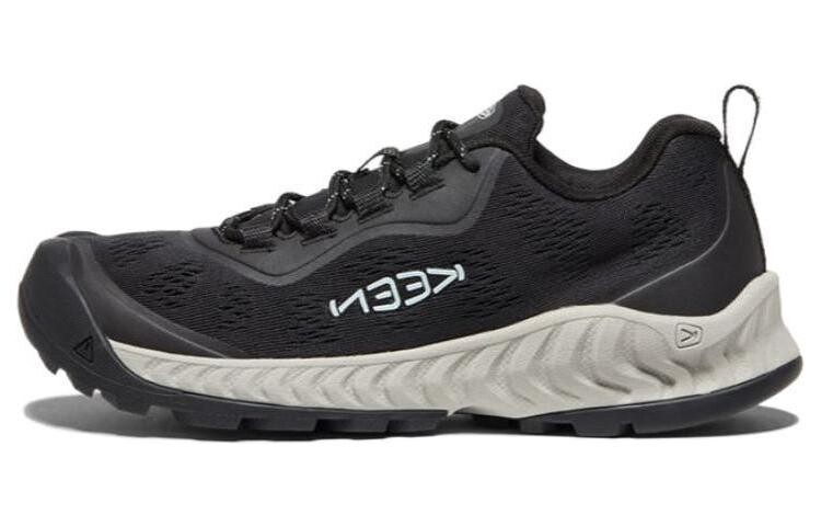 

Кроссовки женские низкие черные Keen