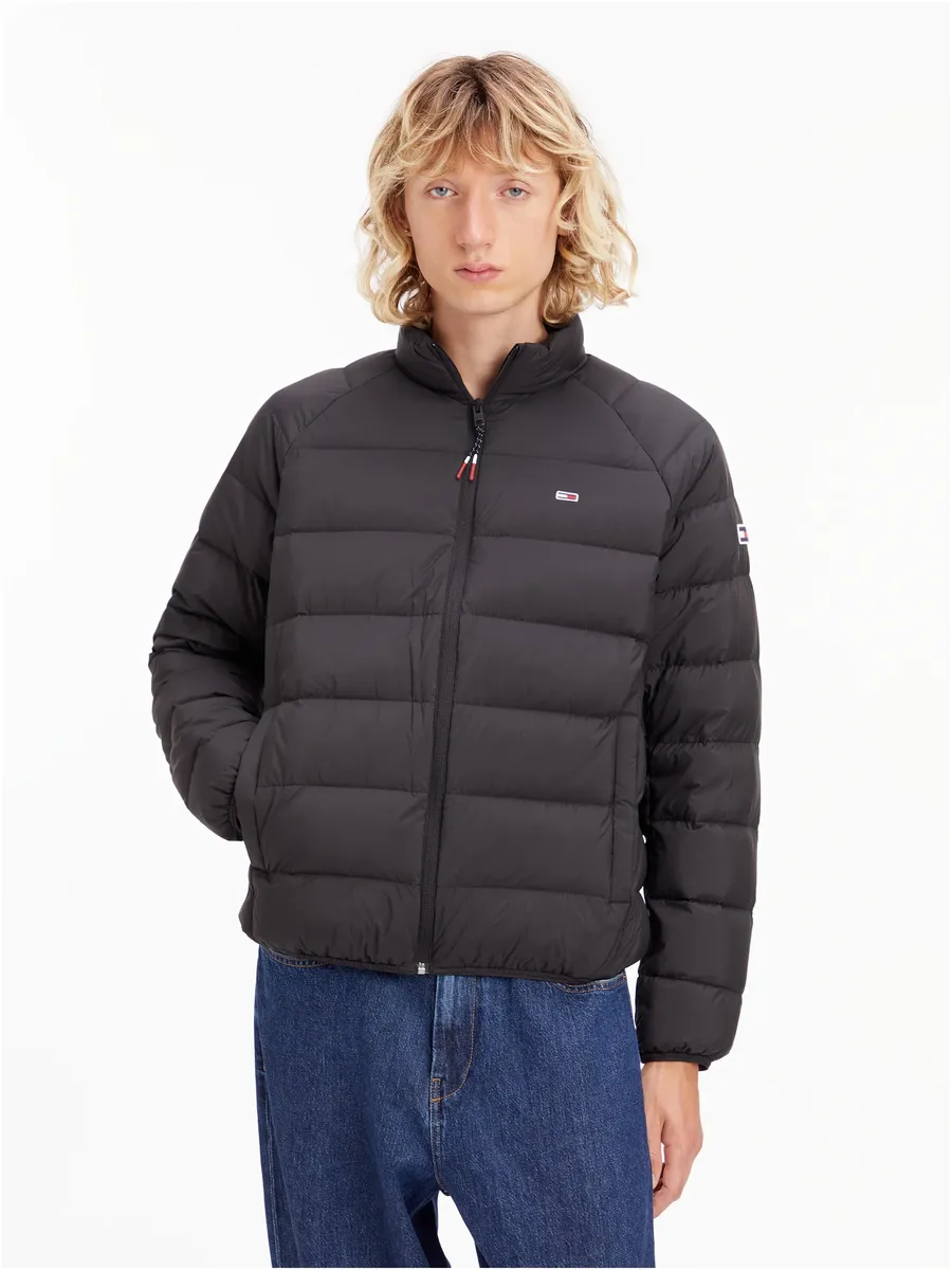 

Пуховик Tommy Jeans "TJM LIGHT DOWN JACKET" с вышивкой логотипа, черный