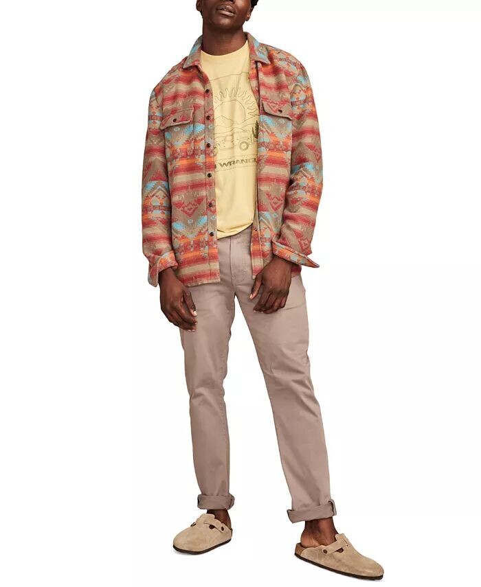 

Рубашка Humboldt, футболка с рисунком и джинсы прямого кроя Lucky Brand, бежевый