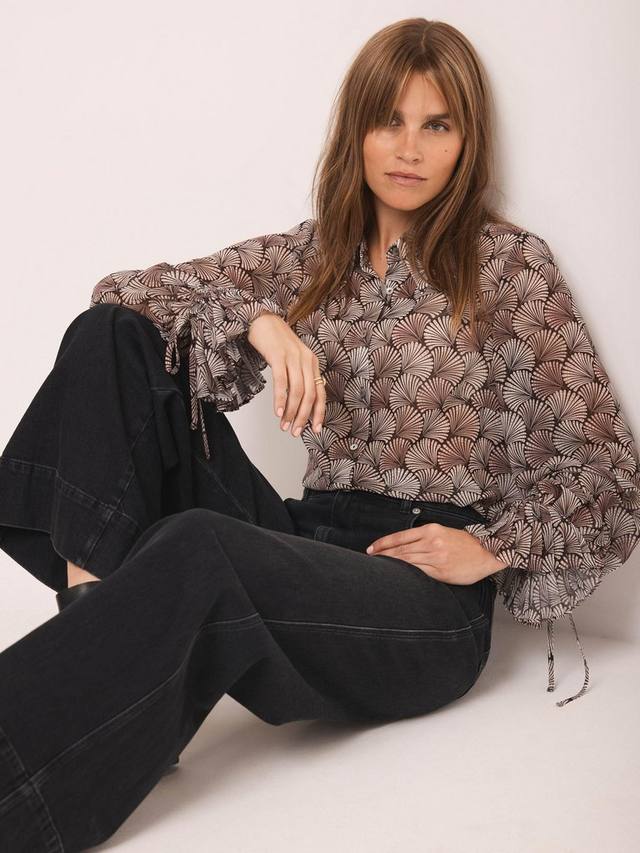 

Рубашка с графическим принтом Mint Velvet, Natural