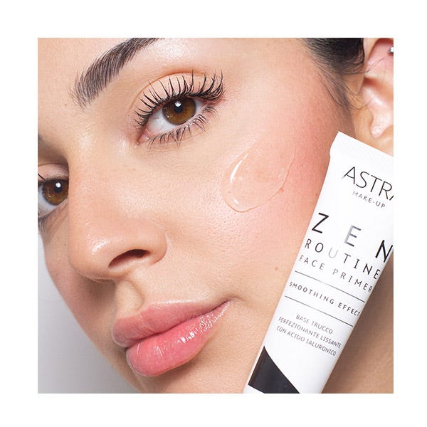 Разглаживающая основа под макияж Zen Routine Face Primer с гиалуроновой кислотой ASTRA MAKEUP — фото 2