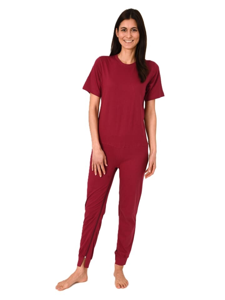 

Трусы NORMANN Damen Pflegeoverall kurzarm mit langen Bein und Reißverschluß, цвет beere