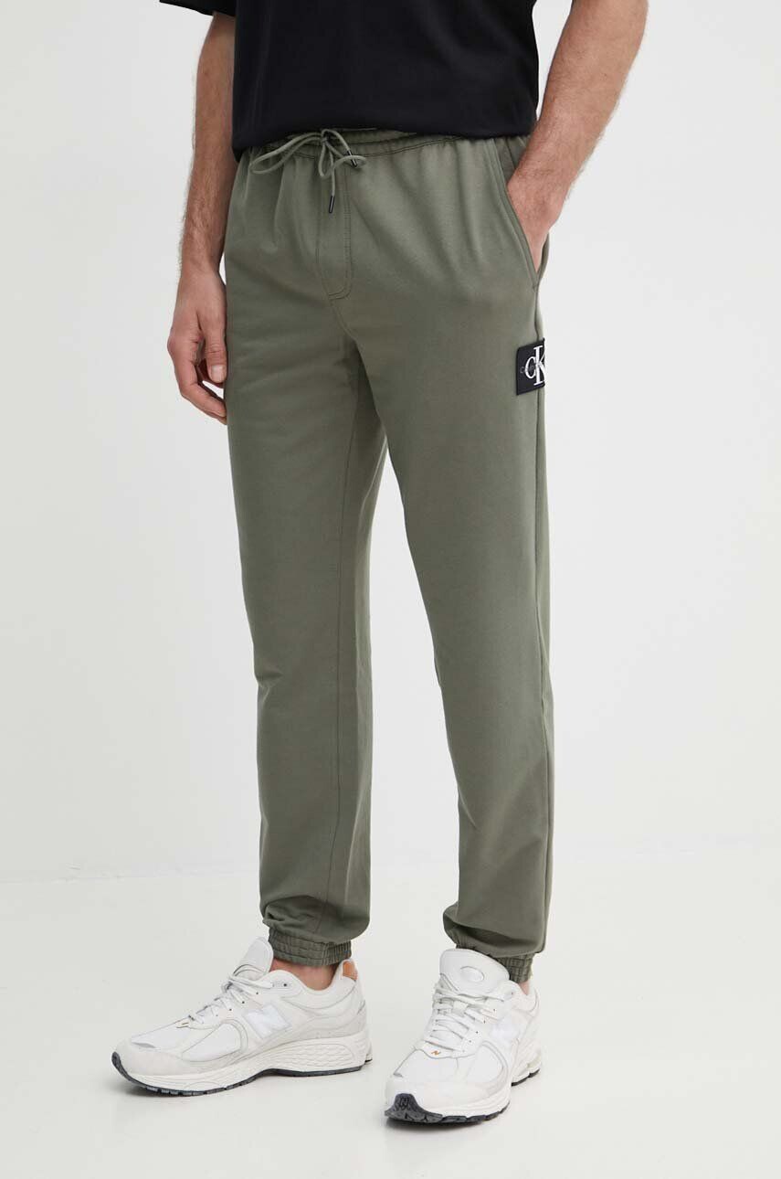 

Джоггеры Calvin Klein Jeans, зеленый