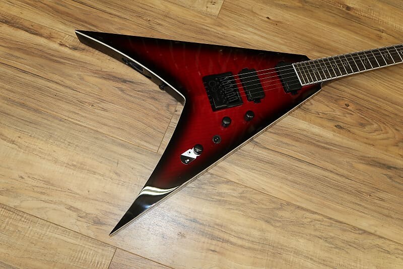 

Электрогитара Dean Vengeance V 2023 - Black Cherry Burst Flame