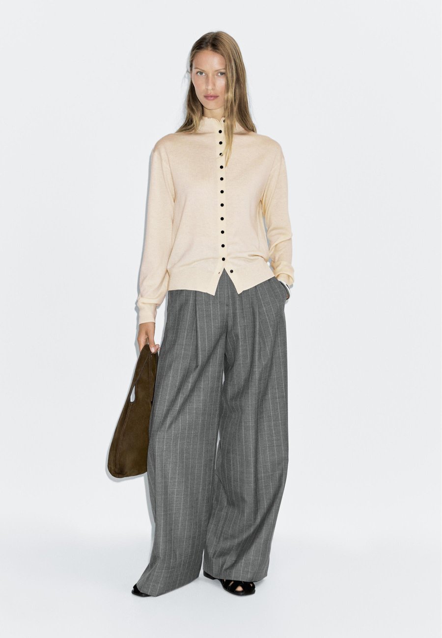 

Кардиган Massimo Dutti BUTTONED WITH MOCK TURTLENECK, Yellow