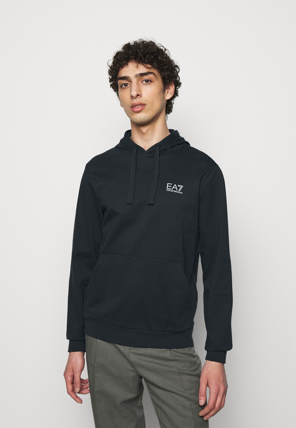 

Худи EA7 Emporio Armani, темно-синий/серебристый