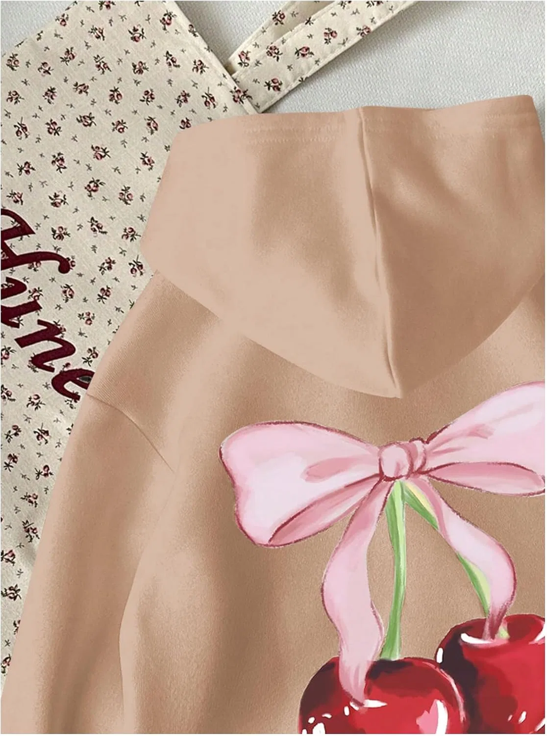 Детская толстовка с капюшоном COZYEASE, принт с вишнями, Light Khaki — фото 4