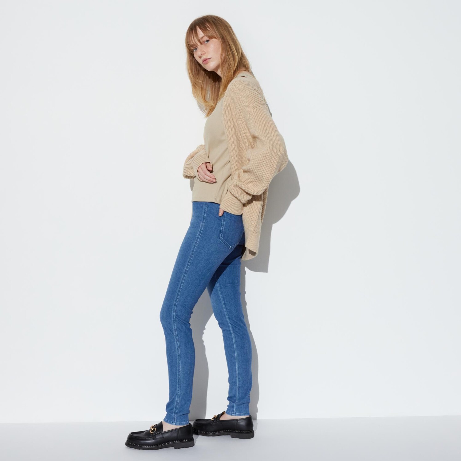 Ультраэластичные джинсы-леггинсы UNIQLO, темно-синие — фото 2