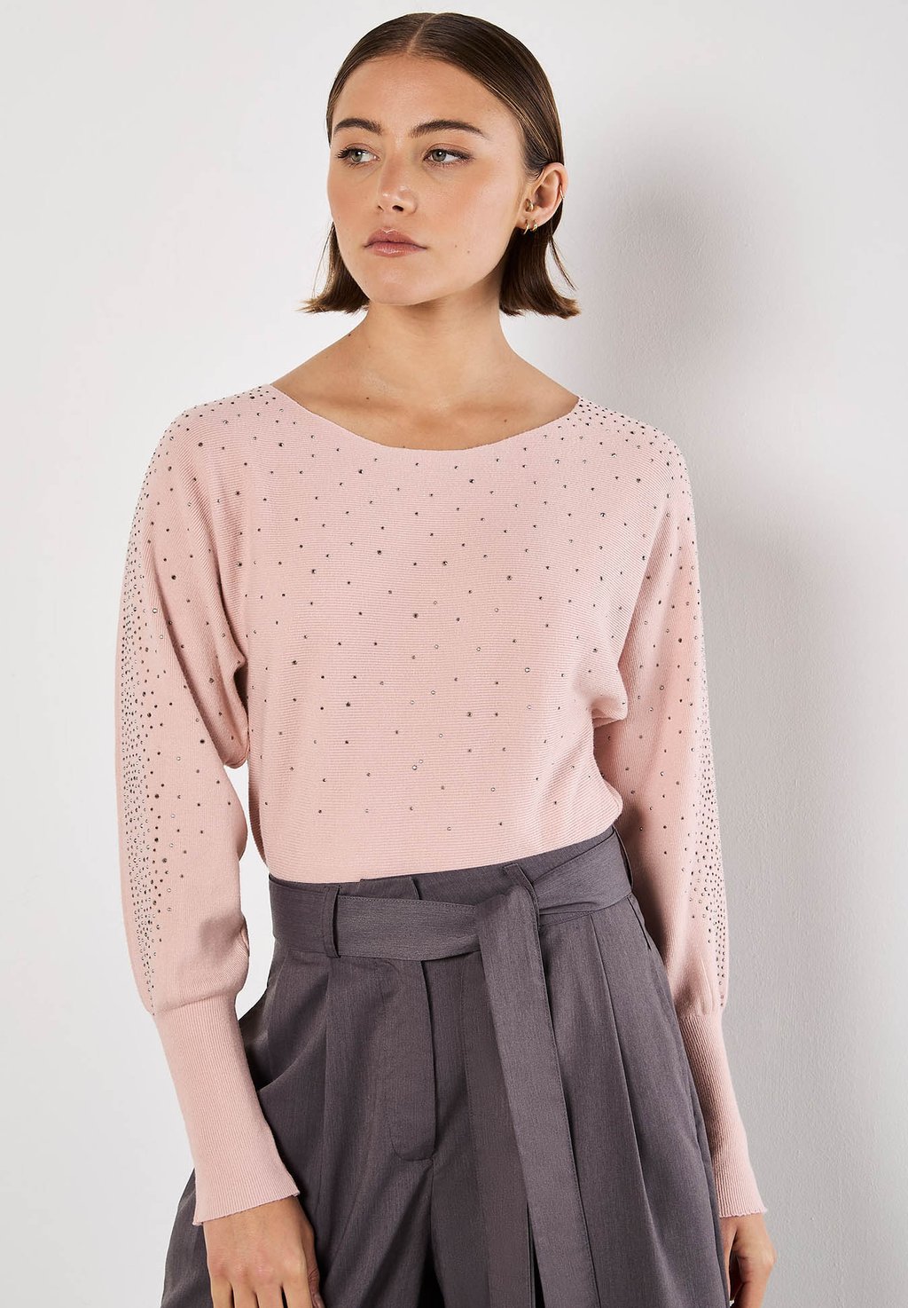 

Свитер BATWING SLEEVE STUDDED Apricot, фуксия