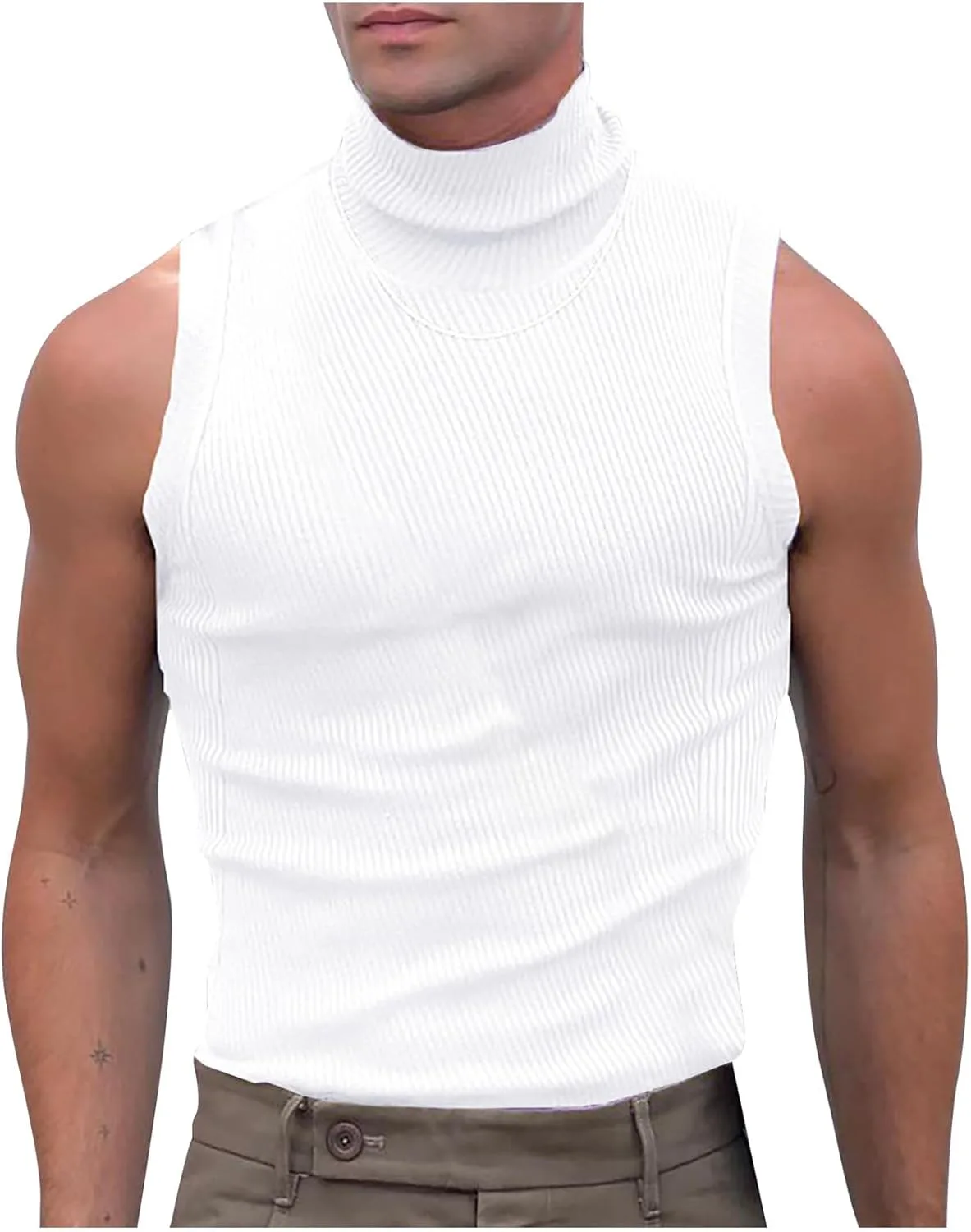 

Мужской свитер без рукавов с высоким воротником