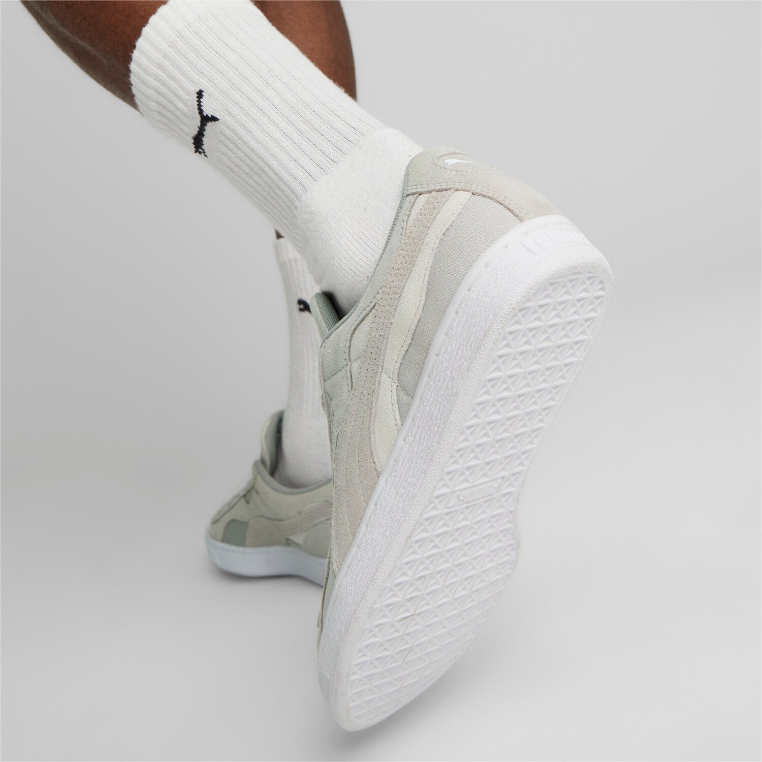 

Замшевые кроссовки PUMA Camowave Earth, цвет Feather Gray/Cool Light Gray/Smokey Gray