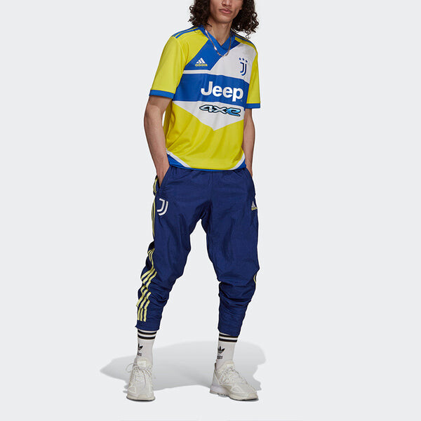 Майка Men's adidas Training Sports Short Sleeve Soccer/Football Jersey SW Fan Edition 21-22 Season Juventus Away Yellow, желтый — фото 3