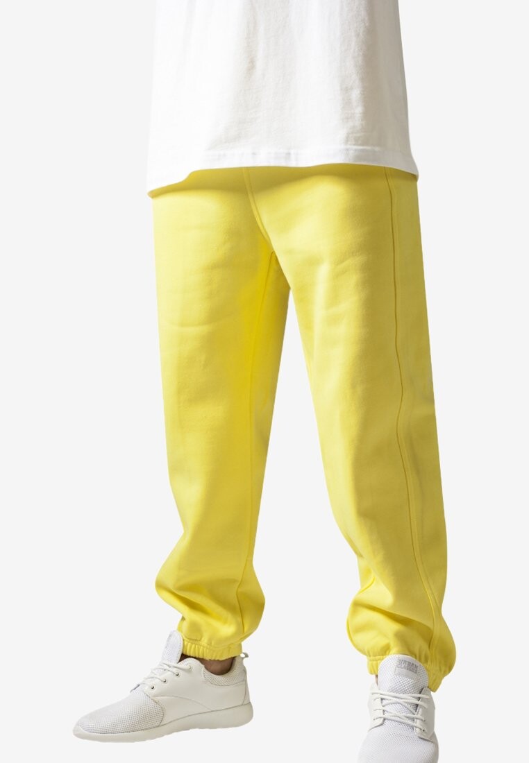 

Спортивные штаны SWEATPANTS SP Urban Classics, цвет yellow