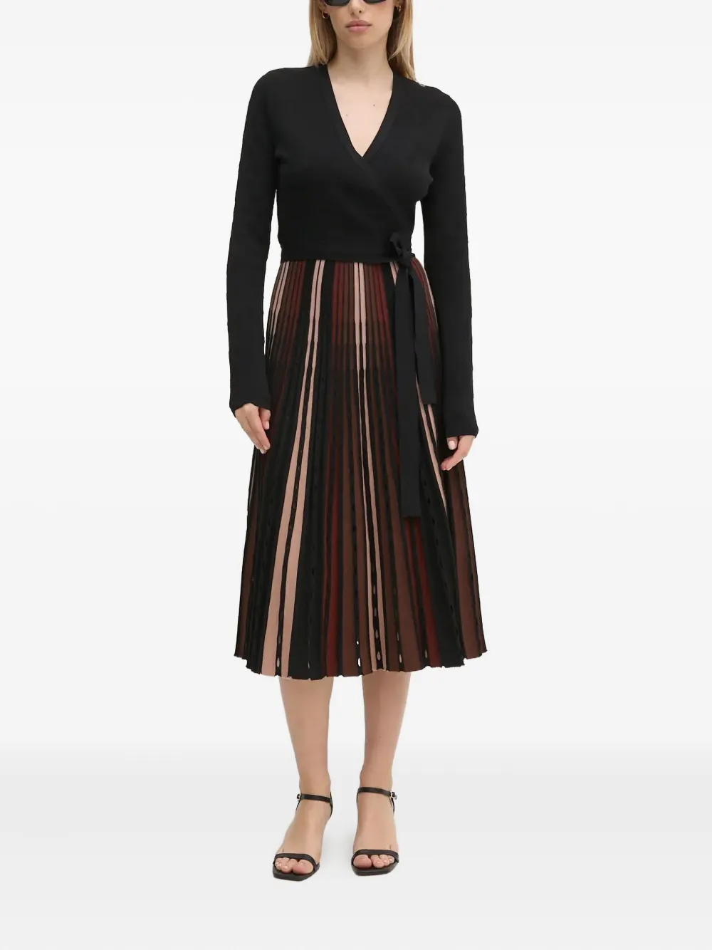 

Платье миди с запахом и плиссировкой Dvf Diane Von Furstenberg, черный