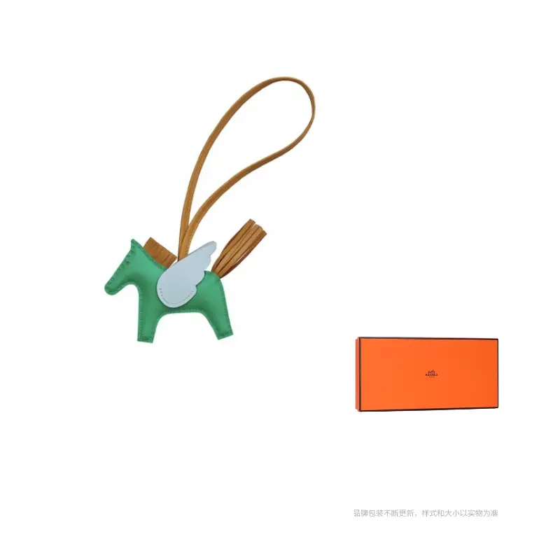 

HERMES Подвеска из кожи быка унисекс зеленый/кунжут/дымчато-голубой, Green/Sesame/Haze Blue