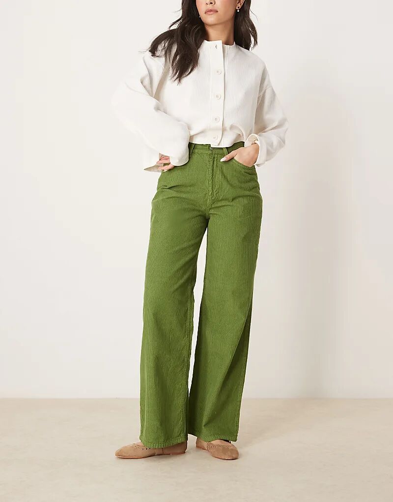 

Вельветовые джинсы цвета хаки ASOS DESIGN