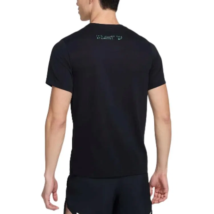 Футболка беговая Nike Kipchoge Dri-FIT черная — фото 3