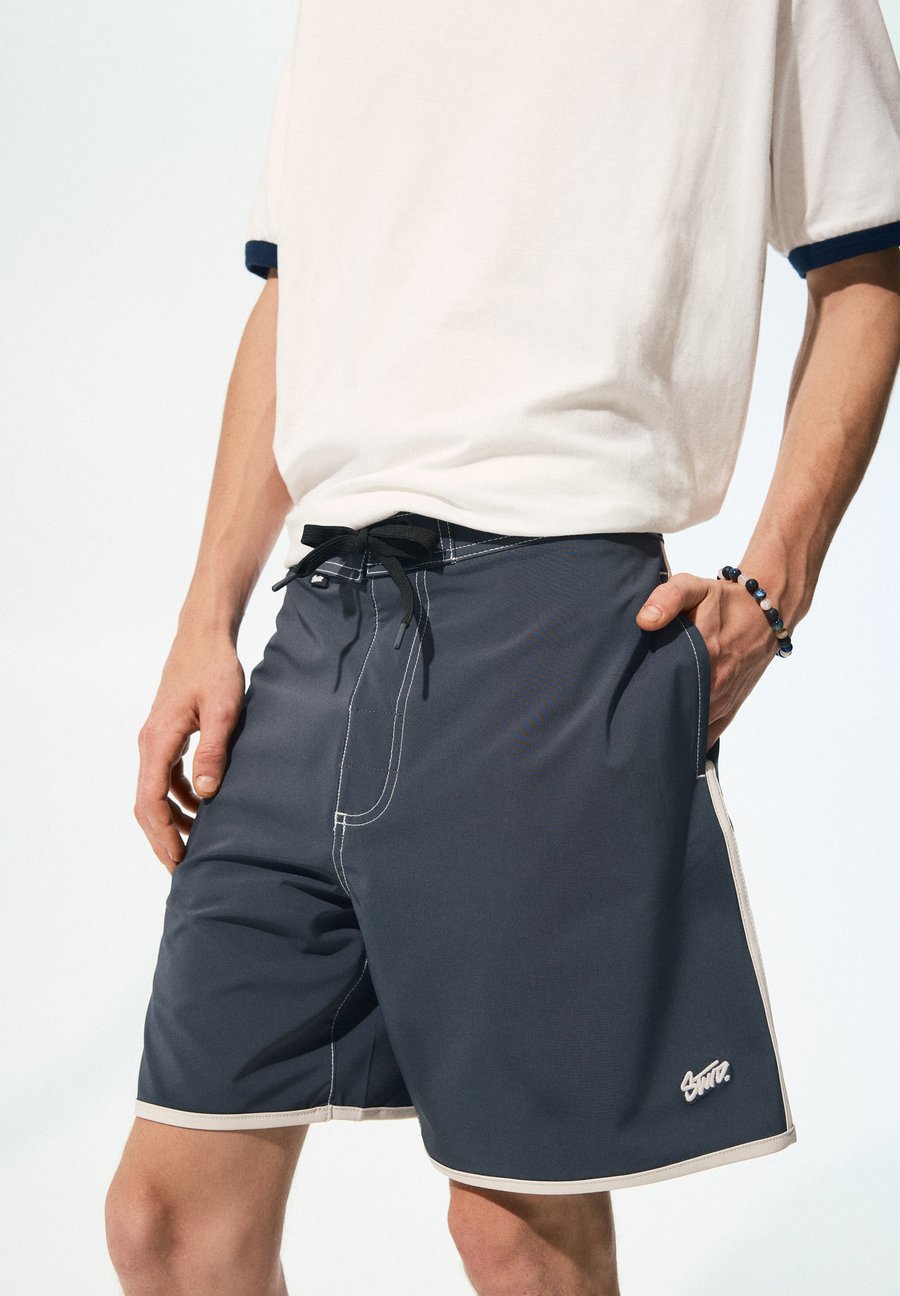 

Шорты для плавания PULL&BEAR WITH CONTRAST TRIMS, Grey