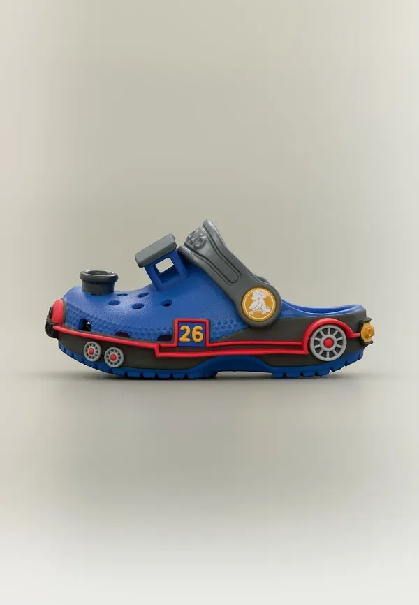 Тапочки-слайдеры Crocs Classic iam train, синий болт/карбон