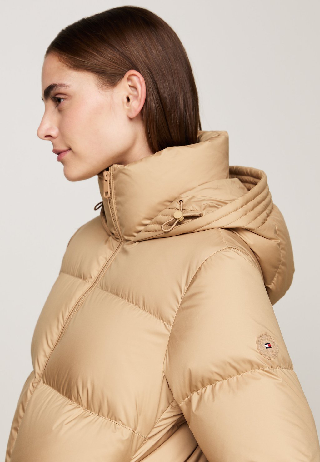 

Пуховое пальто CASUAL COAT Tommy Hilfiger, бежевый