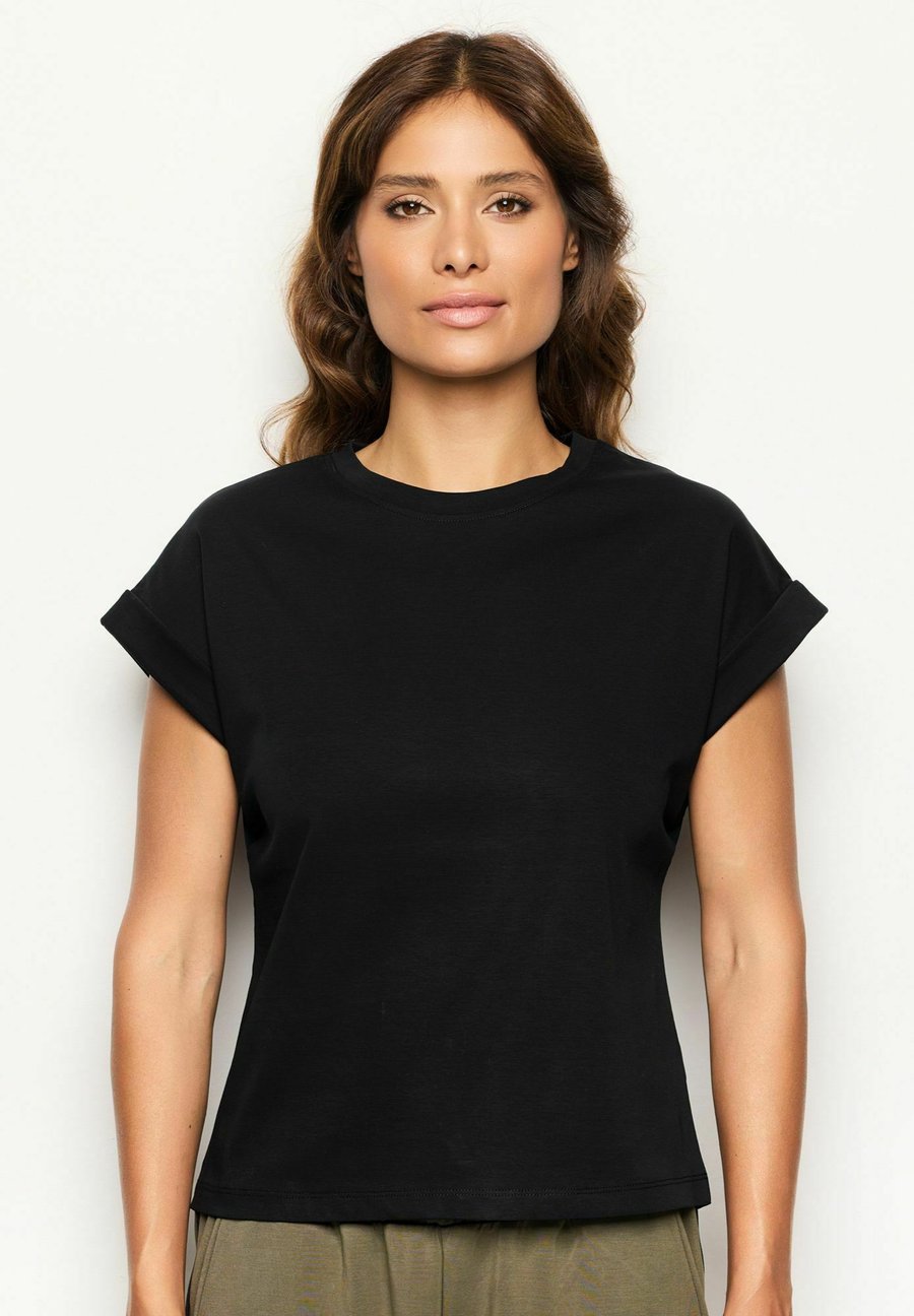 

Футболка Yamamay Basic T-shirt, Black Plain/Black, Черный, Футболка Yamamay Basic T-shirt, Black Plain/Black