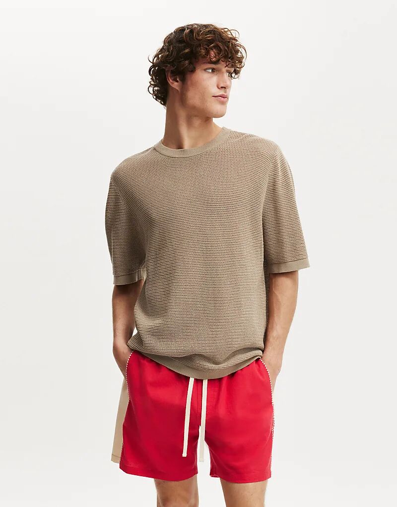 

Короткие шорты Cotton On Easy с красной вставкой Cotton On