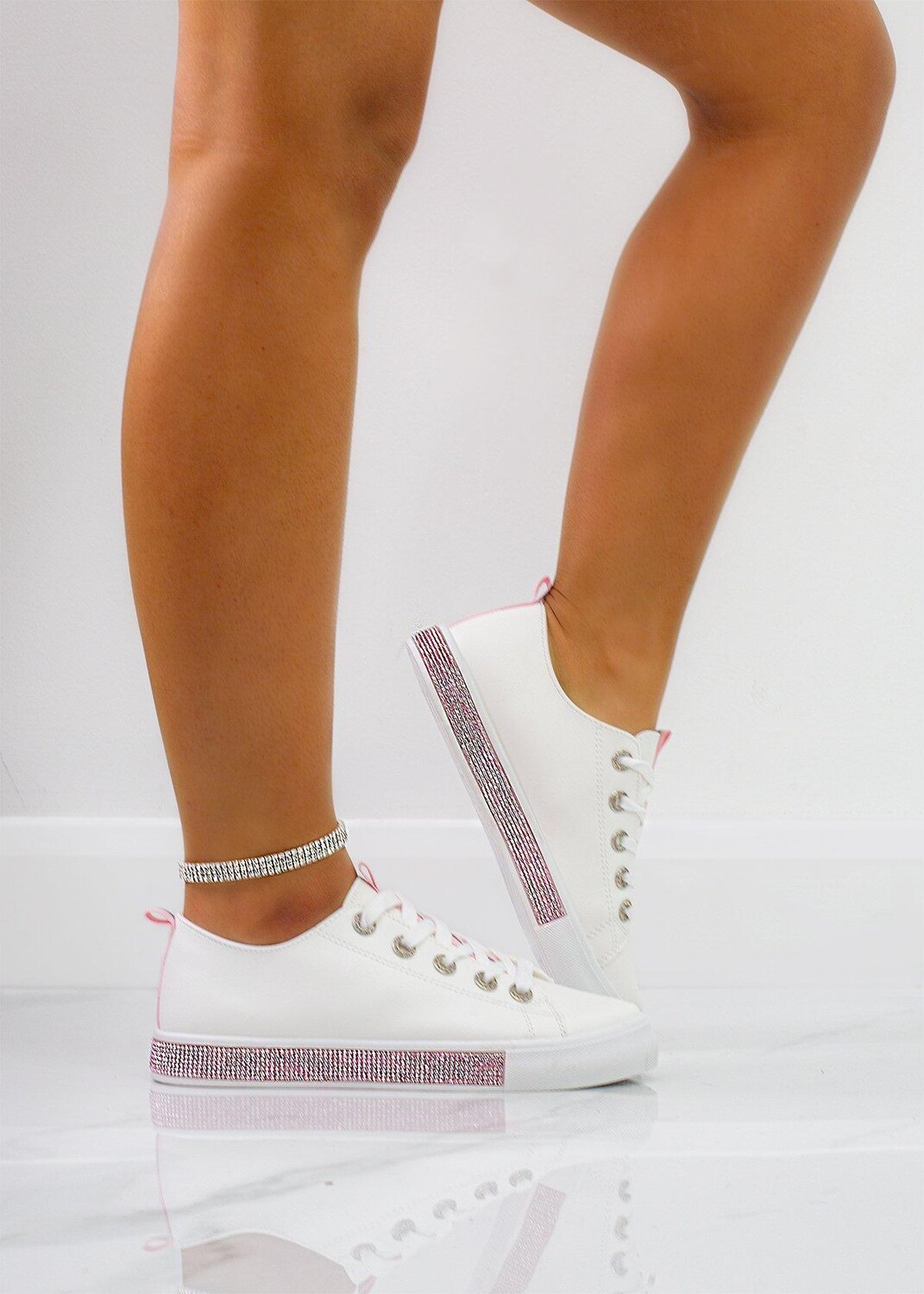 

Кроссовки на плоской подошве Crystal Deluxe Trim Trainers Love Lemonade, розовый
