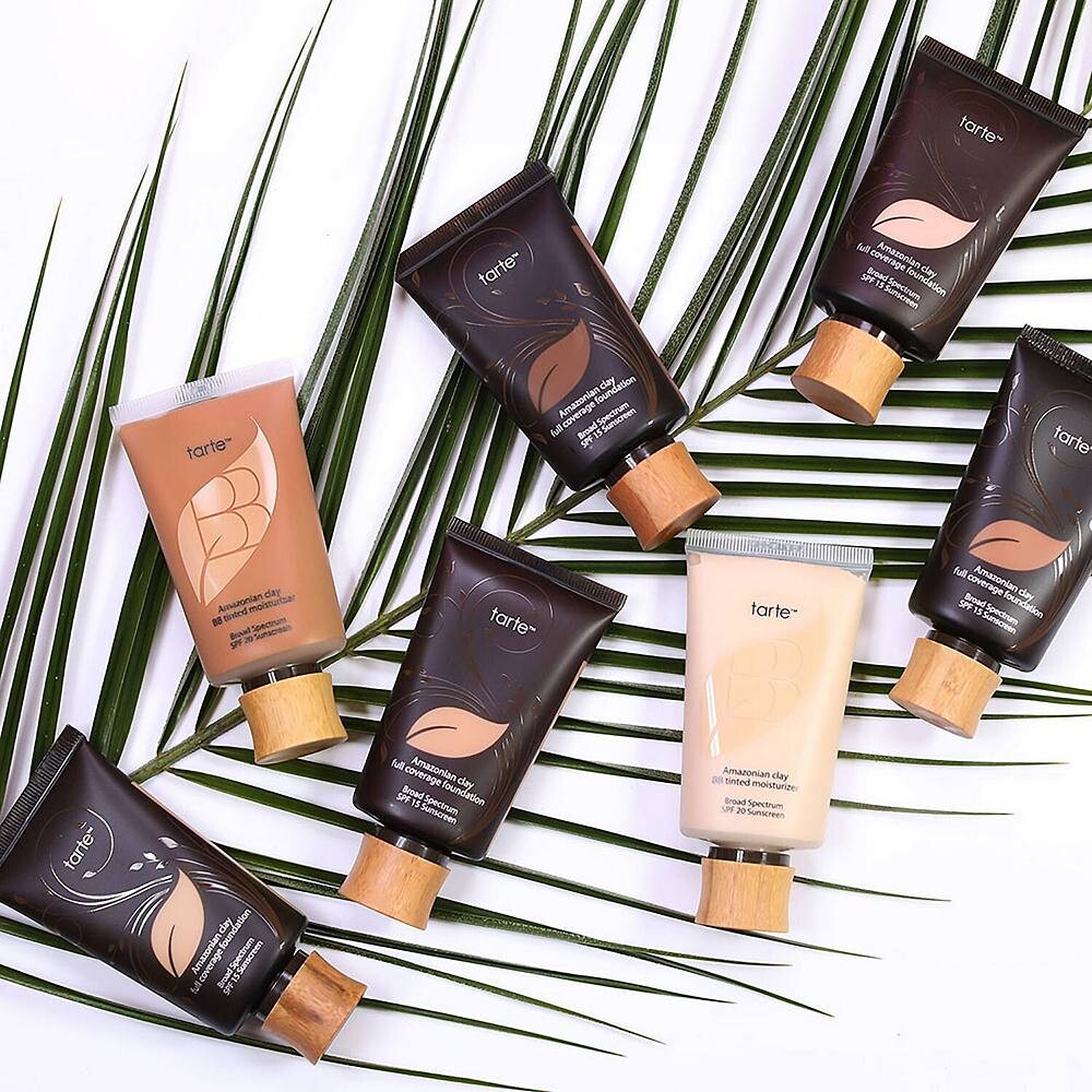 tarte Amazonian Clay BB Тонированное увлажняющее средство широкого спектра действия SPF 20 Солнцезащитный крем Tarte, цвет Light — фото 2
