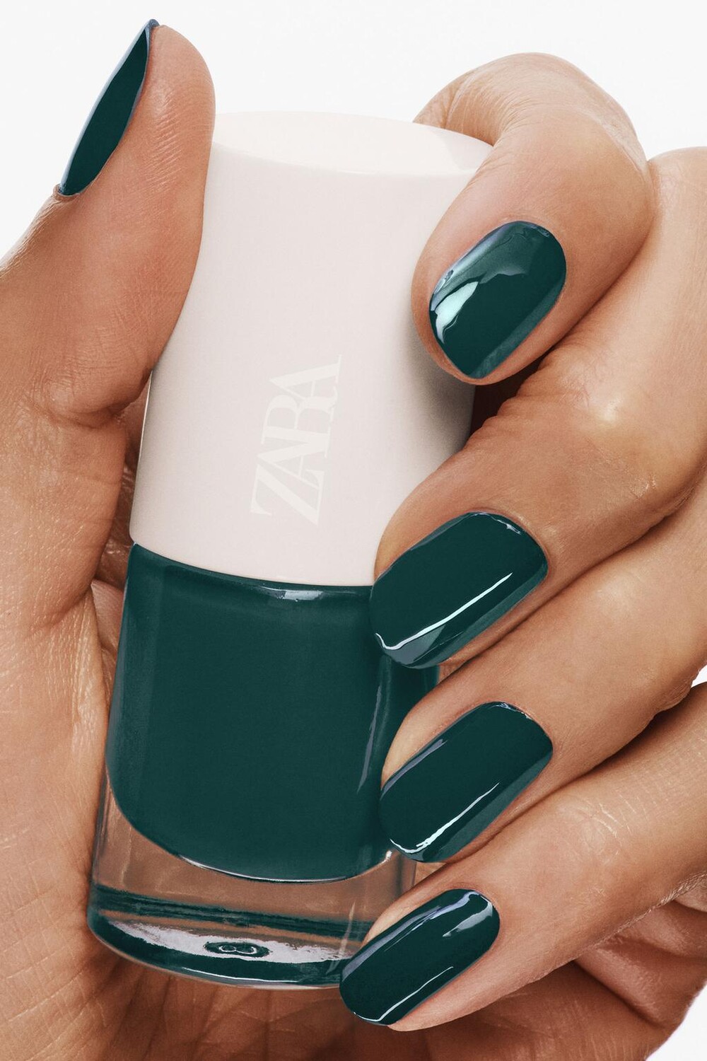 

Лак для ногтей ZARA, цвет green night-557