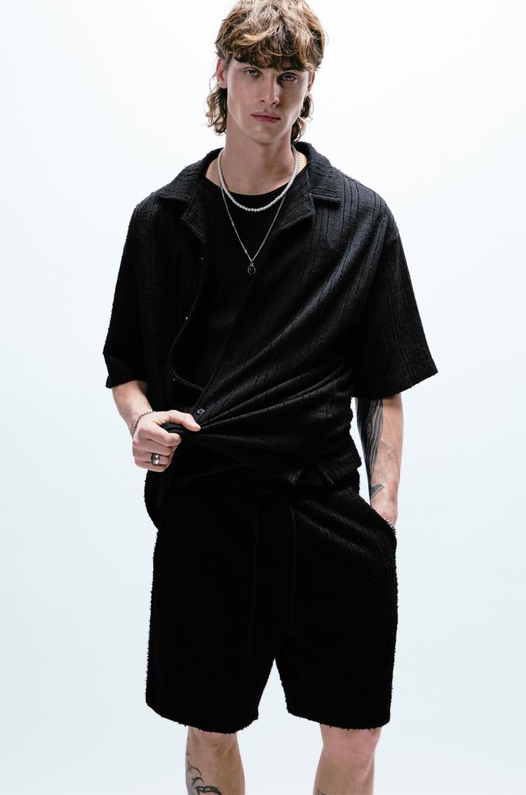 

Текстурированная рубашка с коротким рукавом Pull And Bear, черный