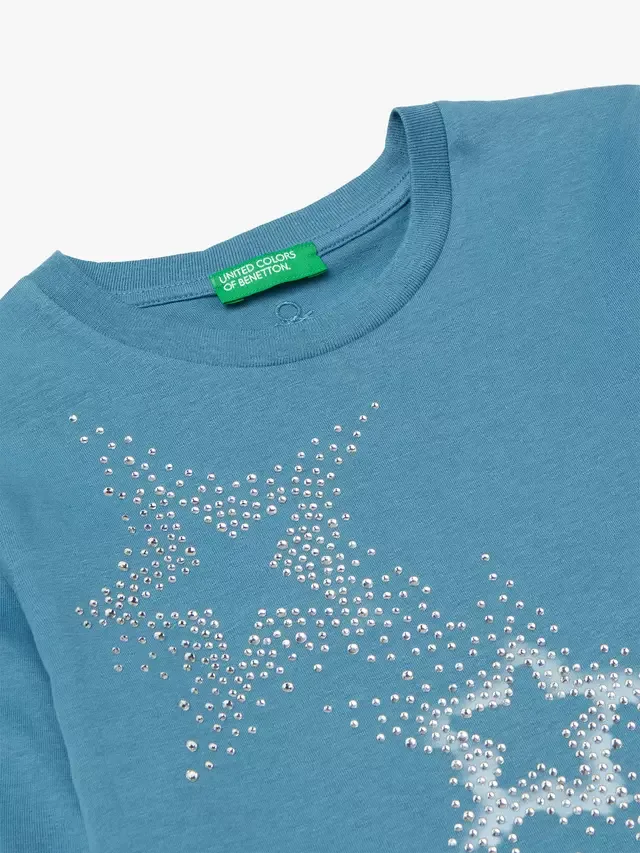 Детская хлопковая футболка со стразами и звездочками, синяя Benetton — фото 3