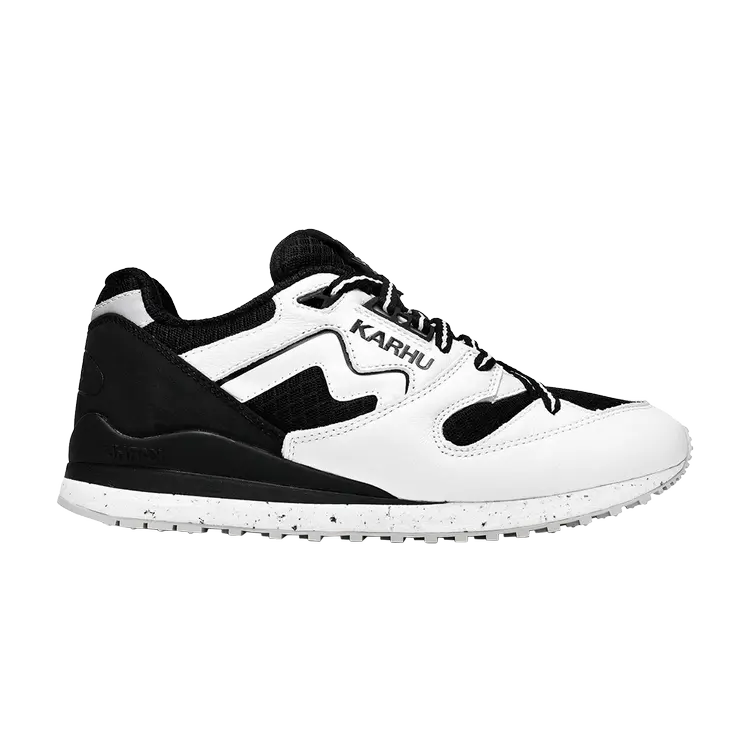 

Кроссовки Karhu Paavo x Synchron Classic 'Black White', черный